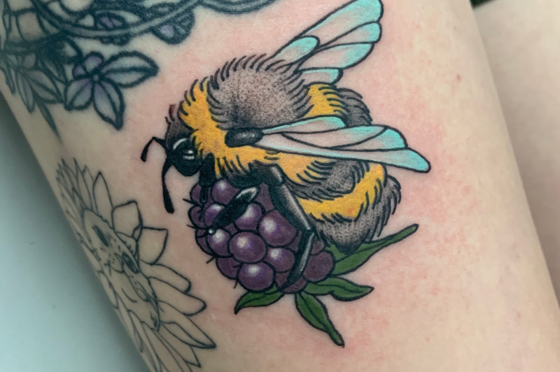 save-the-bees-color-tattoo